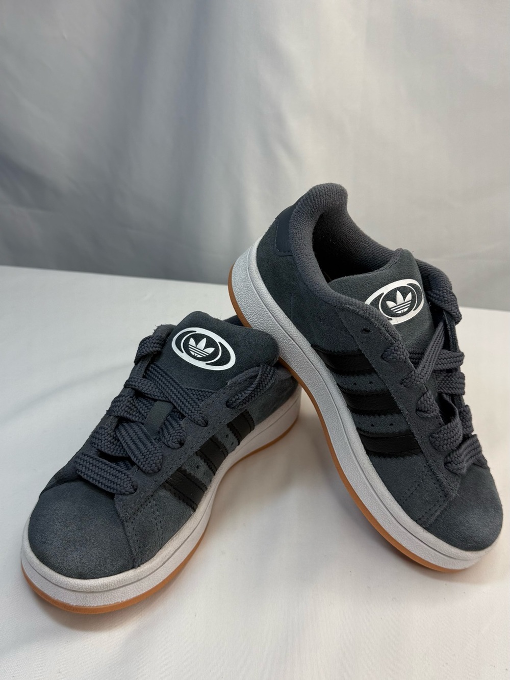 adidas Campus 00’s Kids 12.5 Onyx Gray Suede Sneakers with Gum Outsole EUC